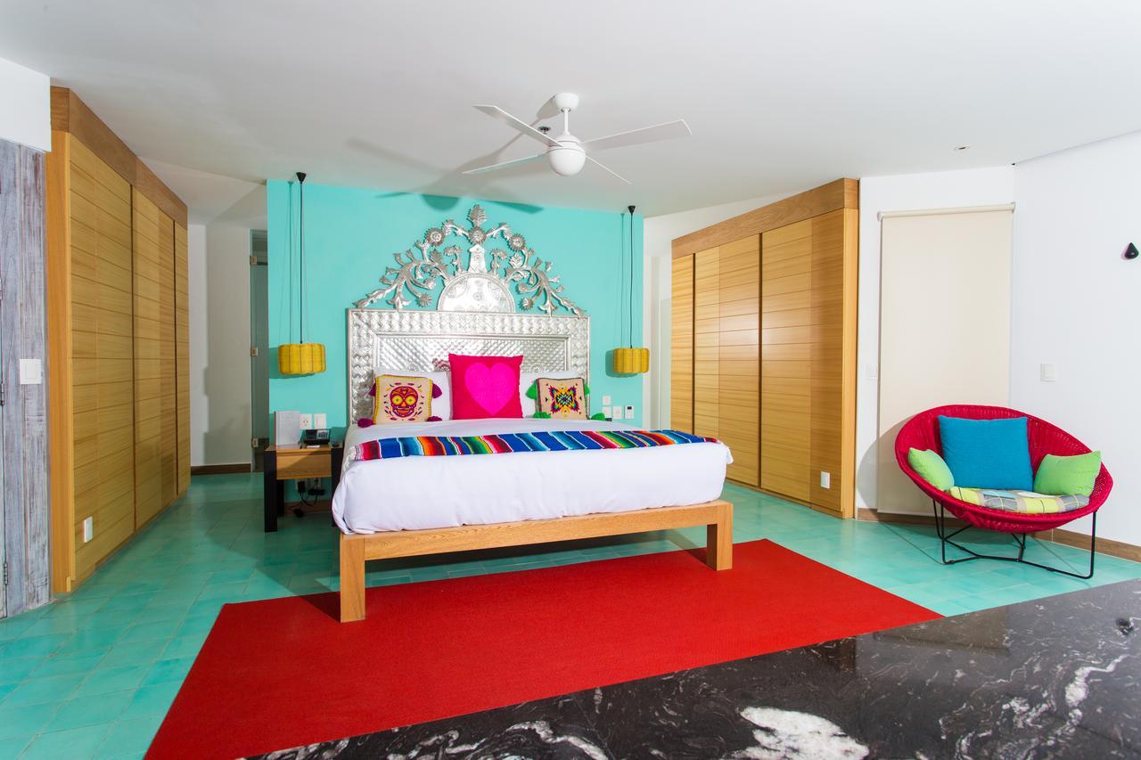 Suite Premier con cama extragrande y vistas al océano